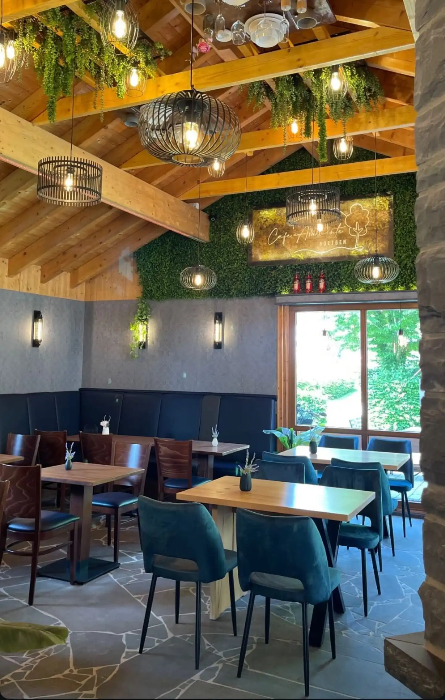 Cafè Ambiente Gemütlicher Innenraum